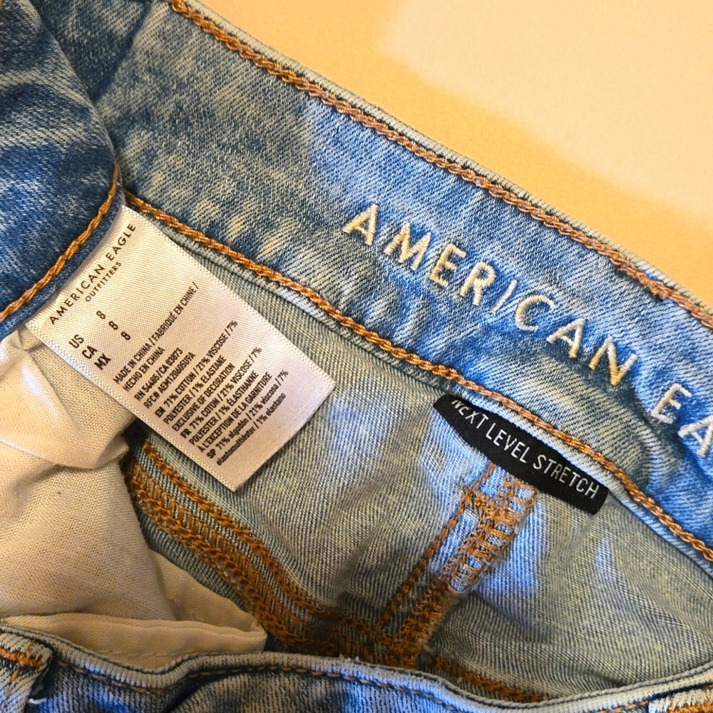 American Eagle Shortie with Eyelet Pockets - Picture 5 of 5